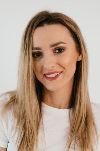 Kaboompics - Portrait of Beautiful Young Woman