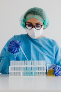 Kaboompics - Female Science Teacher Preparing Classroom Experiment