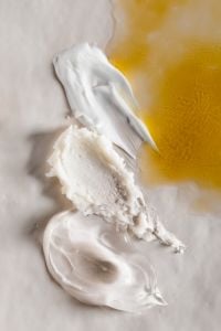 Kaboompics - Skincare Texture Mix with Oil and Cream