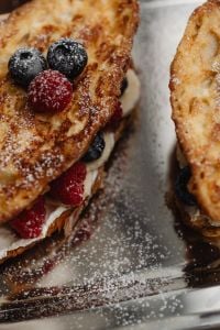 Kaboompics - French Toast Sandwich with Raspberries and Blueberries