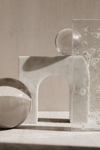 Kaboompics - Marble Arch and Glass Spheres Still Life