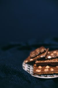 Kaboompics - Close up a nut chocolate bar