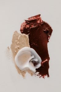 Kaboompics - Burgundy Beige and White Makeup Swatches