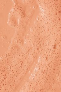 Kaboompics - Peach Fuzz Foamy Bubbles
