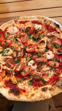 Kaboompics - Fresh Seafood Pizza With Shrimp, Mussels And Calamari