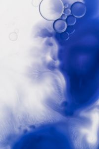 Kaboompics - Vertical Blue Gradient With Soft Liquid Flow
