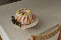 Kaboompics - Easter Delights - Spring Flowers and Minimalist Tableware