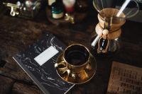 Kaboompics - Cup of coffee, Chemex, keyboard, notebook