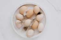 Kaboompics - Easter flat lay with eggs on a white marble