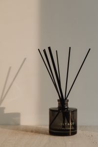Kaboompics - Product photography - candles and diffuser - fragrances - branding - packaging