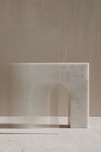Kaboompics - Minimalist Architectural Still Life with Ribbed Glass and an Arched Opening