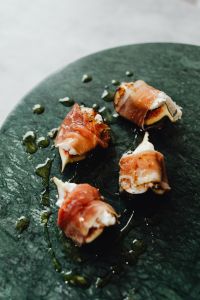 Kaboompics - Close-Up Stuffed Figs With Prosciutto And Olive Oil