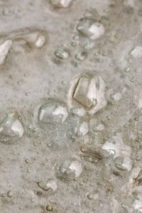 Kaboompics - Vertical Abstract Glass Texture with Dense Droplets and Soft Detail