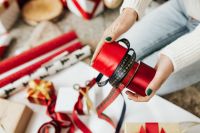 Kaboompics - Gift Wrapping
