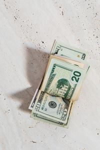 Kaboompics - Calculator with US dollars