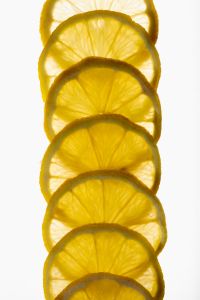 Kaboompics - Vertical Arrangement of Lemon Slices