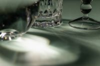 Kaboompics - Minimal Green Background With Glass Reflections and Copy Space