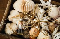 Kaboompics - Neutral Christmas Ornaments in a Wooden Box