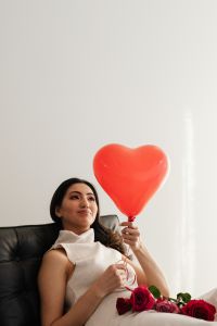 Kaboompics - Valentine’s Day Promotion Portrait With Heart Balloon