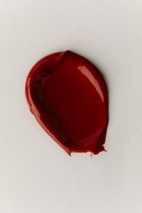 Kaboompics - Deep Red Lip Gloss Swatch