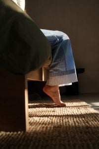 Kaboompics - Getting Out of Bed for a Slow Morning Routine