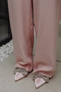 Kaboompics - Pink Trousers with Embellished Bow Heels Outdoors