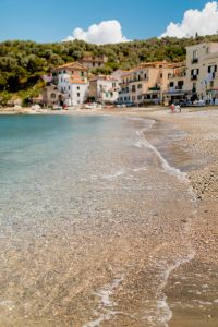 Kaboompics - Soft-Focus Waterfront Homes and Gentle Surf on Marina di Puolo Beach