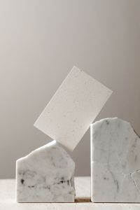 Kaboompics - Angled Blank Card Mockup with Marble Slabs and Neutral Copy Space