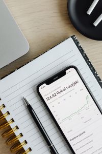 Kaboompics - Phone - currency exchange rate - ruble - euro - sanctions