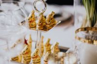 Kaboompics - Golden Bunnies on the Tray
