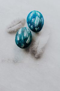 Kaboompics - Blue Easter Eggs