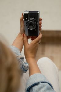 Kaboompics - Holding A Vintage Camera Before Taking A Photo