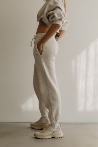 Kaboompics - Neutral Athleisure Outfit with Joggers and Chunky Sneakers