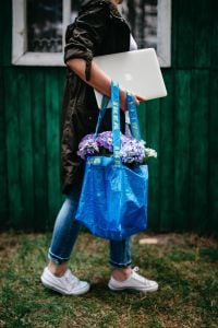 THE TOP TREND THIS SEASON - IKEA's FRAKTA Shopping Bag