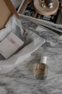 Kaboompics - Stylish UGC-Influenced Perfume Bottle - Chic Free Stock Photo