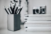 Kaboompics - Pencils and magazines