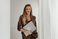 Kaboompics - Creative Entrepreneur Portrait of Interior Stylist With Laptop