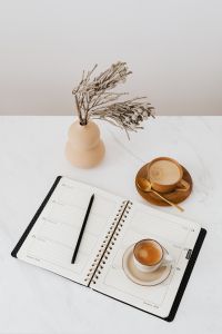 Kaboompics - Coffee - Weekly Planner & Vase on Marble