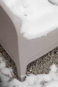 Kaboompics - Soft Snow Texture on a Curved Outdoor Surface