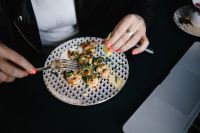 Kaboompics - Grilled Shrimps With Parsley, Garlic and Lemon