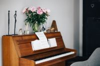 Kaboompics - Old piano with sheet music