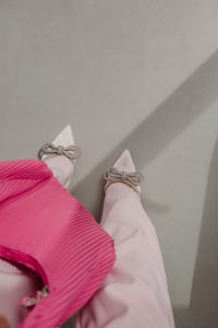 Kaboompics - Pale Pink Handbag and Bow Heels with Blue Jeans