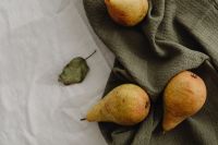 Kaboompics - Still Life With Pears