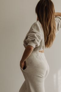 Kaboompics - Back View of Minimalist Neutral Sportswear Outfit