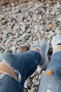 Kaboompics - A little shell on the jeans pants