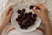 Kaboompics - Healthy Summer Snack With Fresh Sweet Cherries