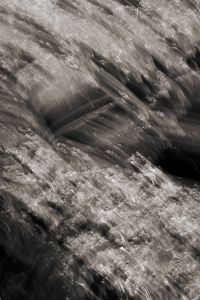 Kaboompics - Silver Gray Light Streaks on Black, Vertical Monochrome Abstract Texture Background