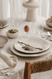 Kaboompics - Neutral Easter Table With Feathered Place Setting