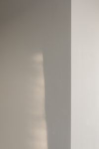 Kaboompics - White Wall with Vertical Edge and Soft Light