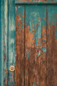 Kaboompics - Turquoise Door Frame with Brass Lock and Cracked Paint